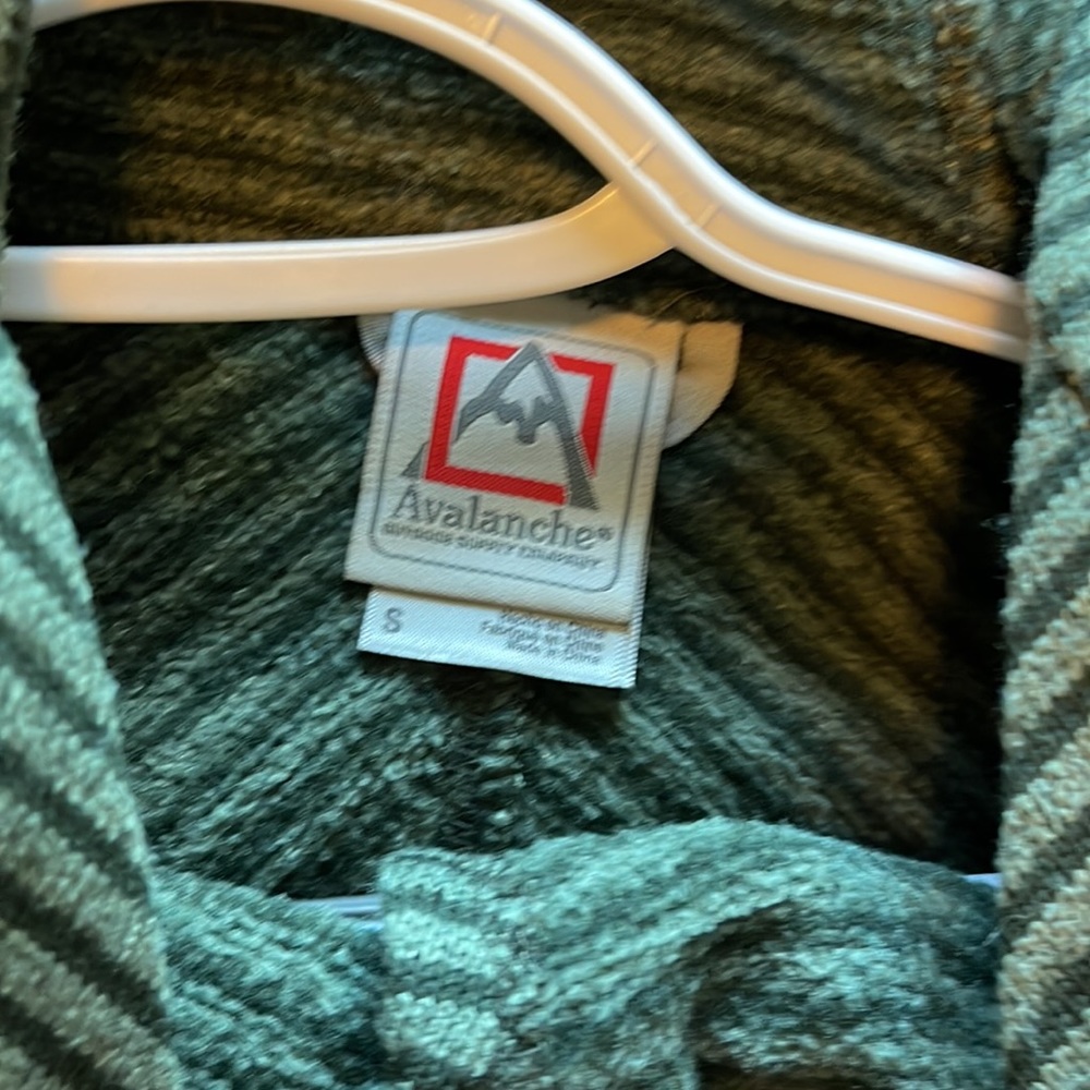 Sweatshirt - Picture 4 of 4